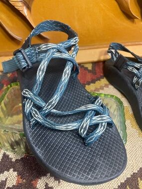 Chaco Women's Blue Patterned Strappy Sandals ZX2 Teal
